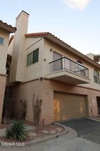 Building Photo - 4614 N Stanton St