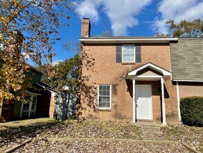 Building Photo - 1601 Jamestown Way