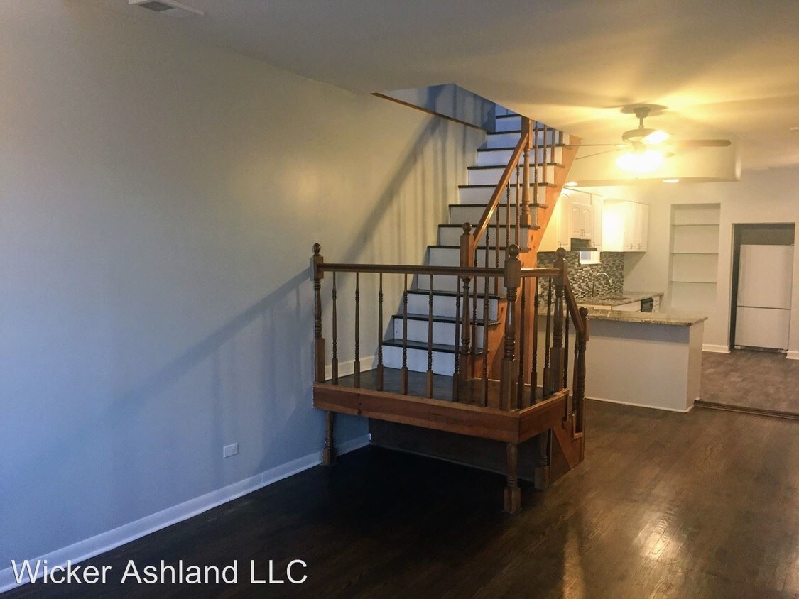 Primary Photo - 518 N Ashland Ave