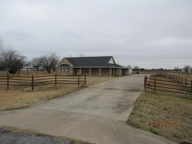 Building Photo - 2517 FM 2862
