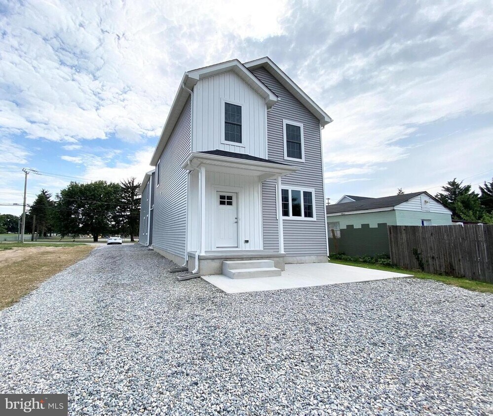 352 N Main St, Smyrna, DE 19977 House Rental in Smyrna, DE