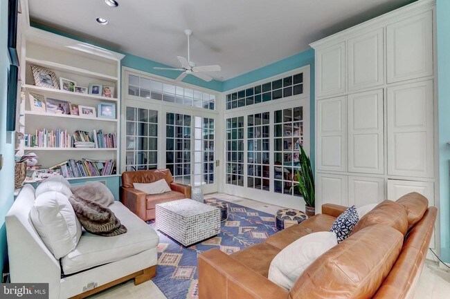 Foto del edificio - 10607 Candlewick Rd