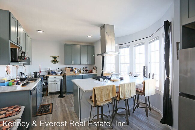 Building Photo - 3 br, 1 bath House - 2027 18th Street