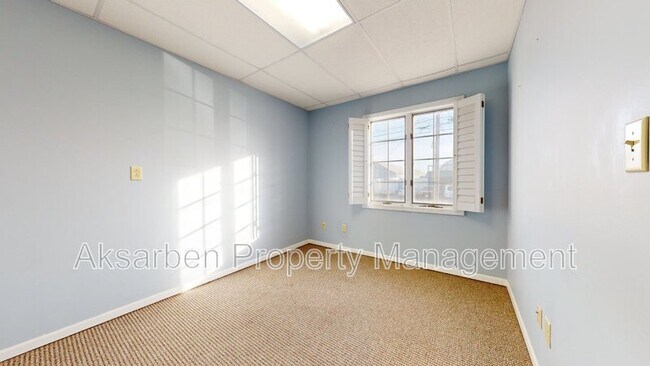 Building Photo - 3023 13th St
