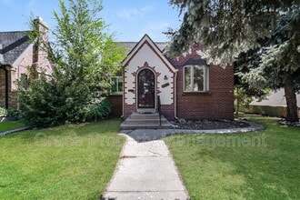 Building Photo - 1410 N Glencoe St