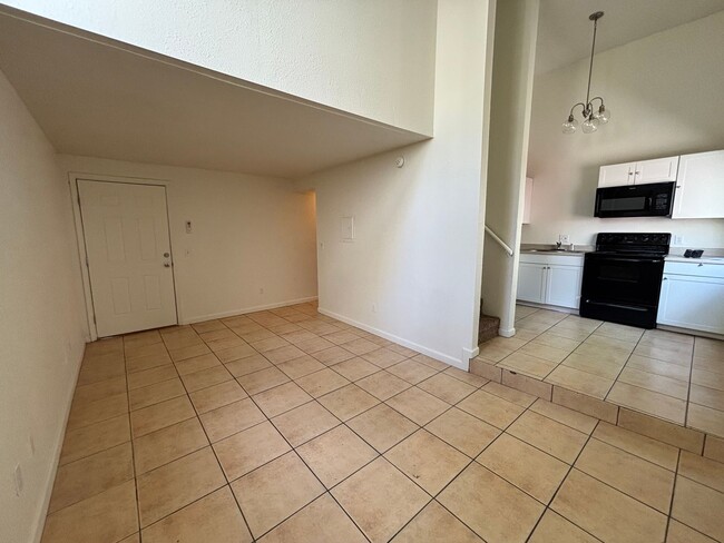 Building Photo - 1 E Navajo Rd