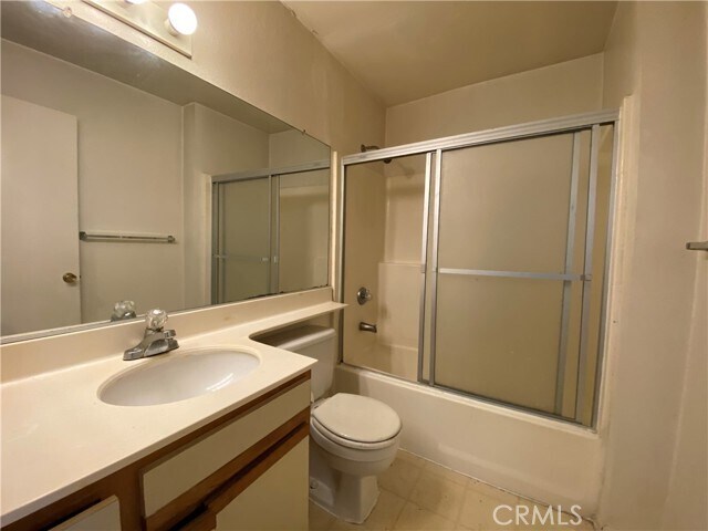 Foto del edificio - 987 E Del Mar Blvd