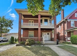 Building Photo - 3605 Burch Ave