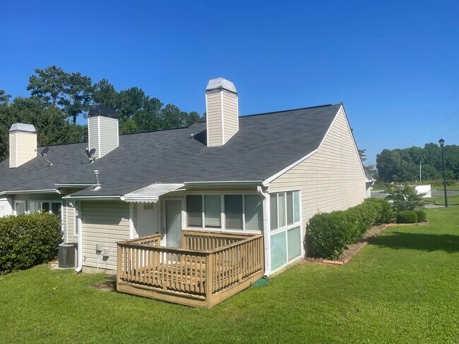 Building Photo - 953 Greystone Ct