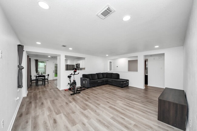 Foto del edificio - 20631 Tealbrook Dr