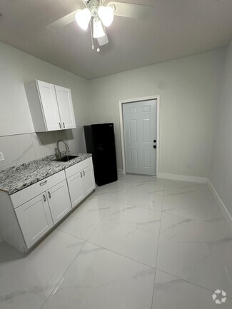 Building Photo - 13201 SW 274th Ter