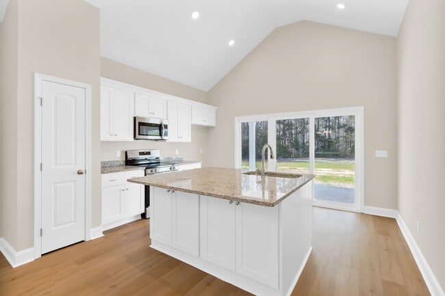 Building Photo - 1138 Hanover Ln