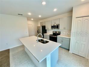 Foto del edificio - 999 Cumberland Dr