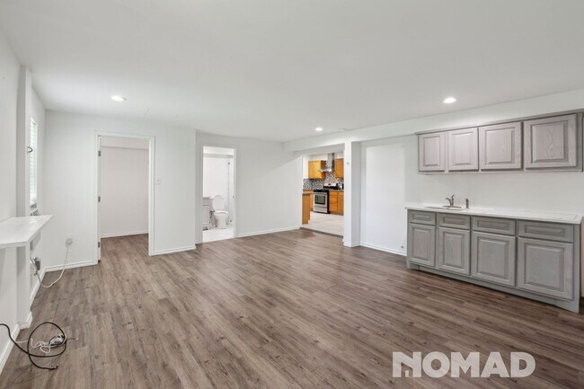 Foto del edificio - Spacious 4BR House in Duncanville