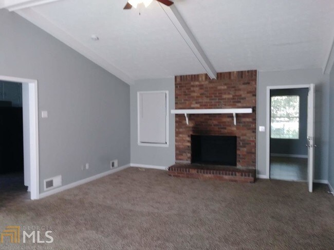 Foto del edificio - 1615 Cherry Hill Ct SW