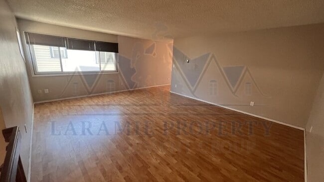 Foto del edificio - 1170 N 19th St