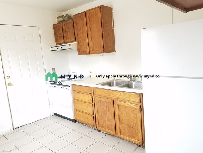 Foto del edificio - 2 br, 1 bath  - 302 N 8th St Apt 4