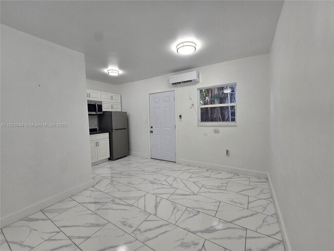 Building Photo - 1230 NW 70th St