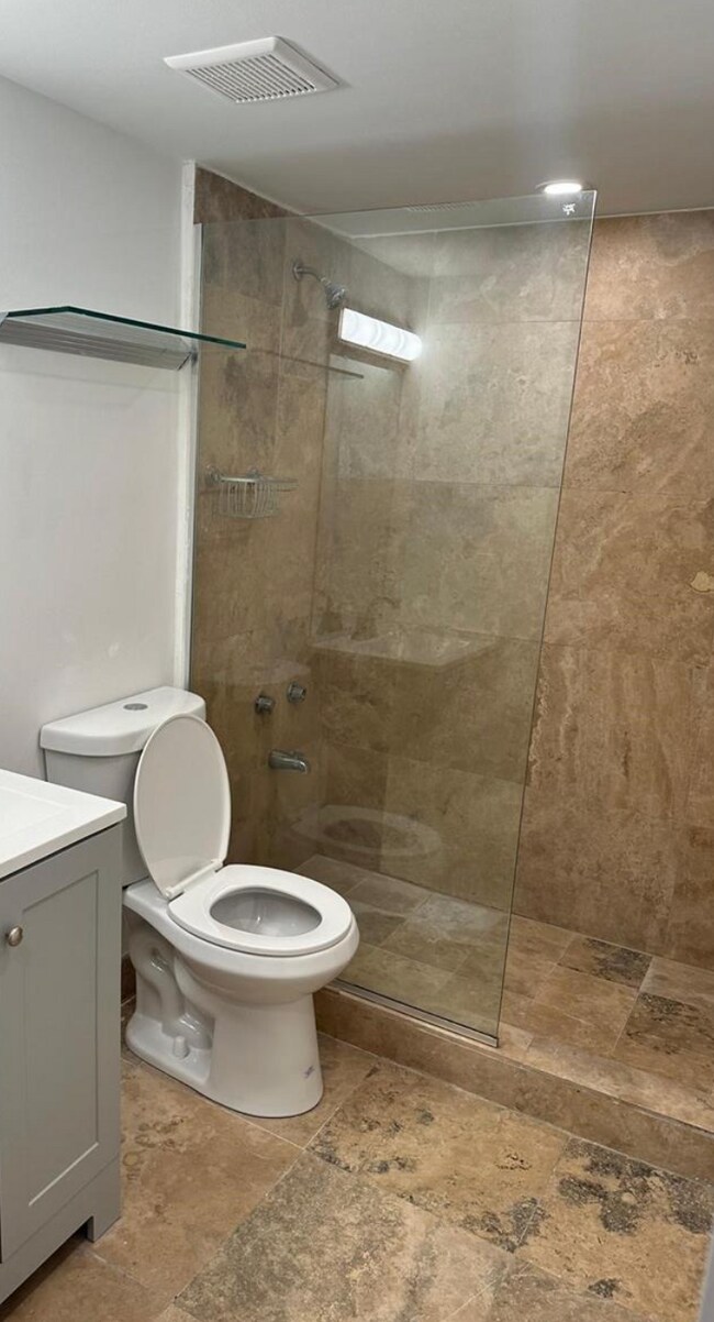 Building Photo - 210 SW 11th St