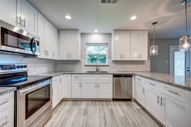 Building Photo - 5007 Yarwell Dr