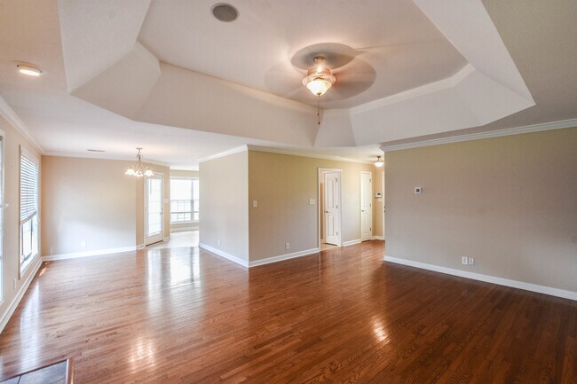Foto del edificio - Pet Friendly Three Bedroom with Bonus!