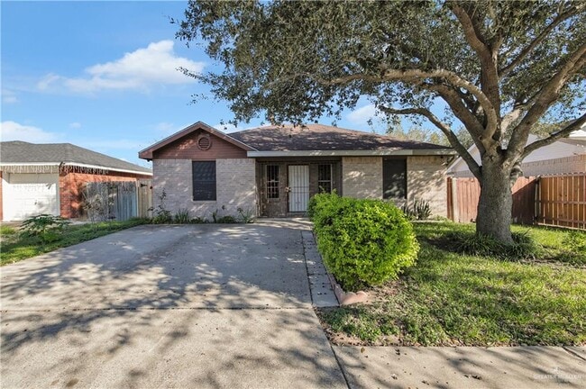 Building Photo - 17 Linda Vista St