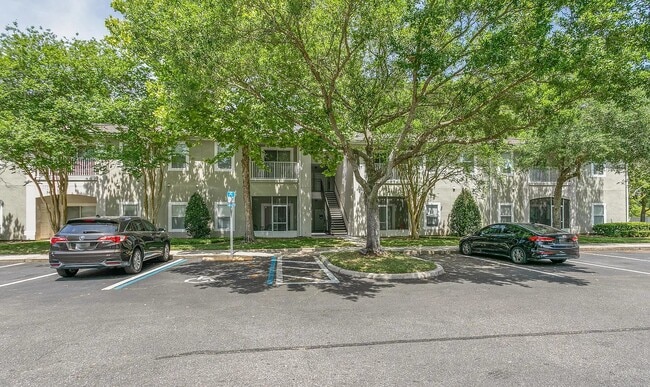 Foto del edificio - 6075 Maggies Cir