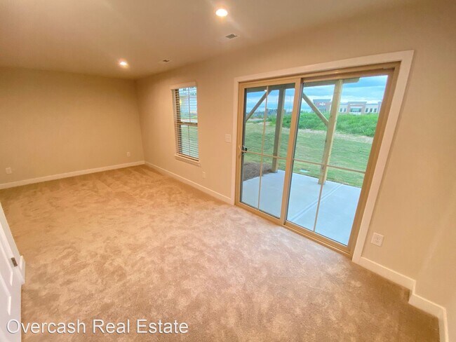 Building Photo - 3 br, 2.5 bath House - 105-A Helm Lane