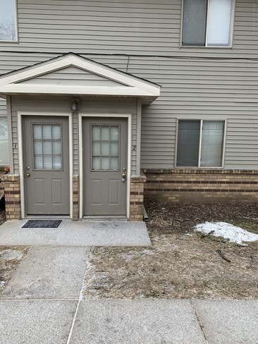 Foto del edificio - 305 S 1st St