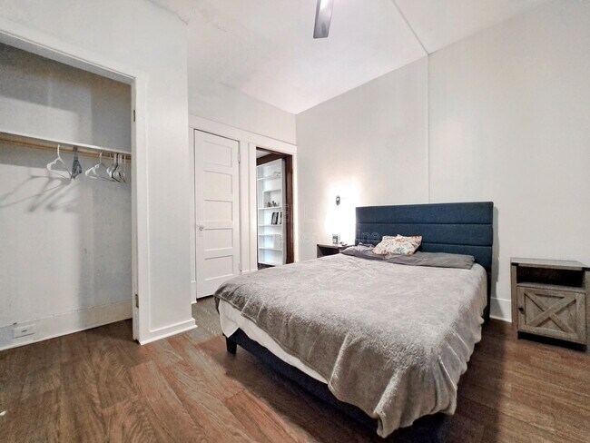 Foto del edificio - 1209 Central Ave