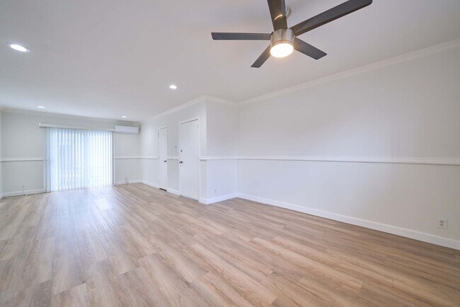 Foto del edificio - 6335 Whitsett Ave