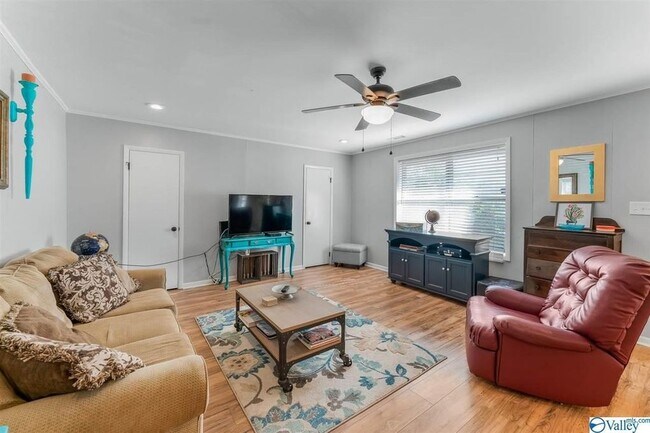 Foto del edificio - 623 E Tuscaloosa St