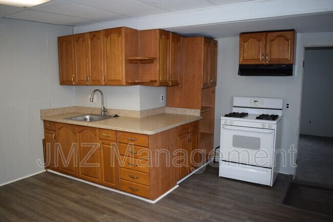 Foto del edificio - 17327 Prospect St