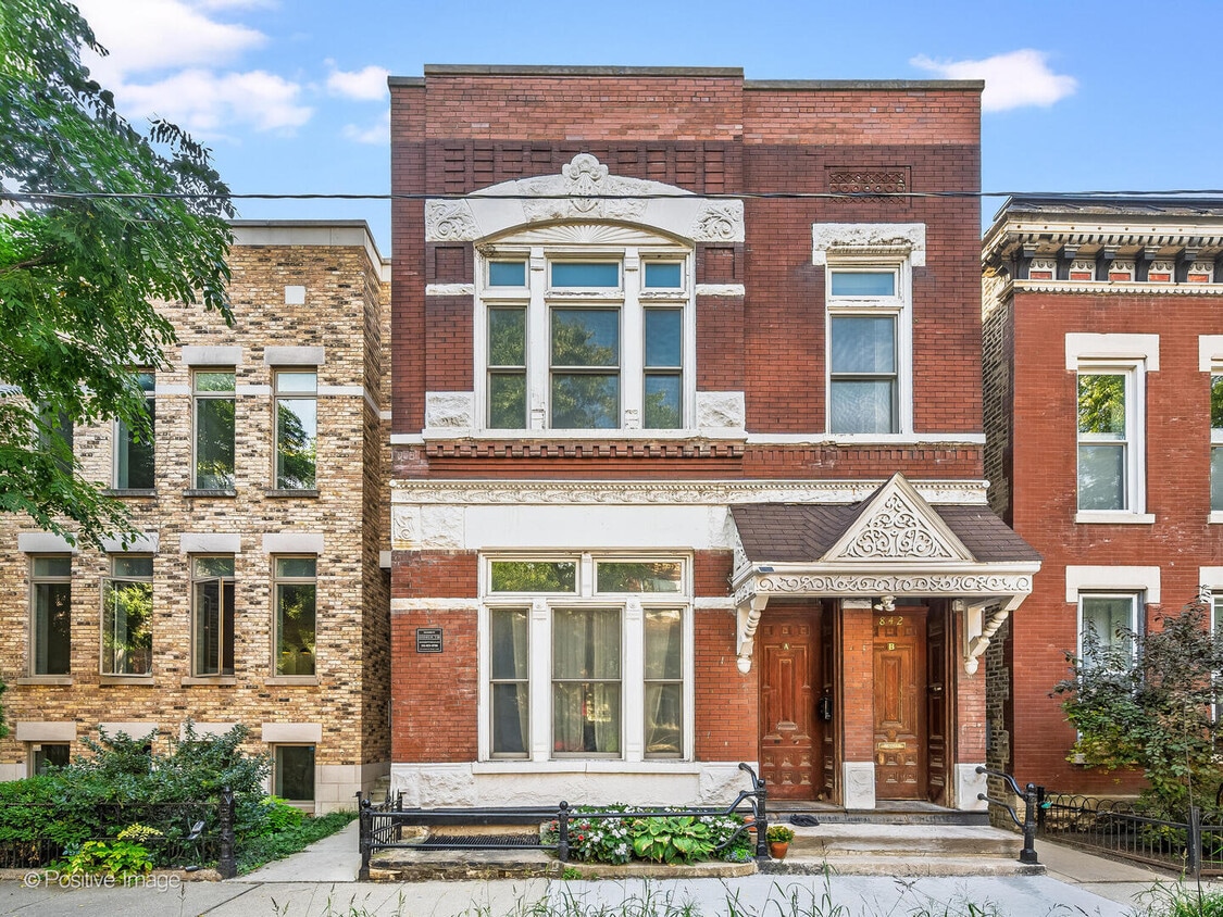 Foto principal - 842 N Wolcott Ave