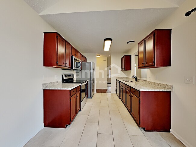 Foto del edificio - 6200 Hampton Hall Way