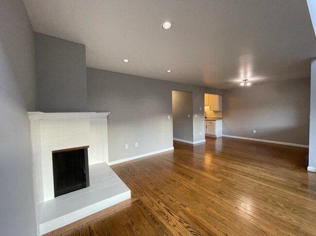 Building Photo - 87 Corte Mesa Dr
