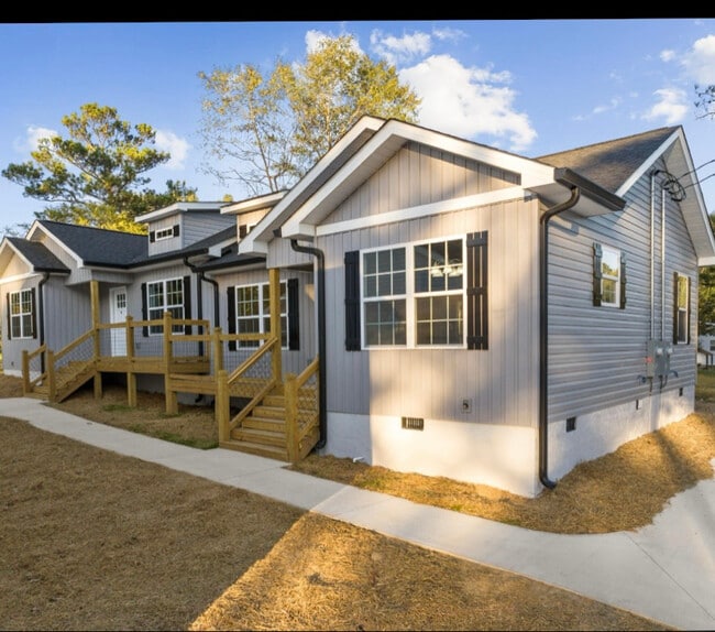 Foto del edificio - 809 Willeve Dr