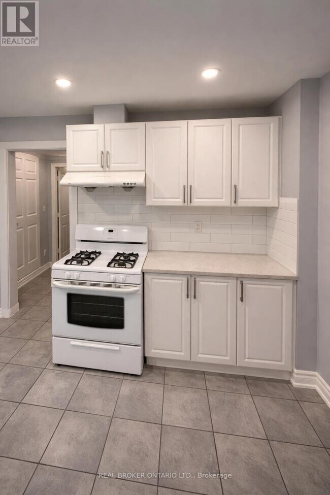 Building Photo - 60 Blackfriars St