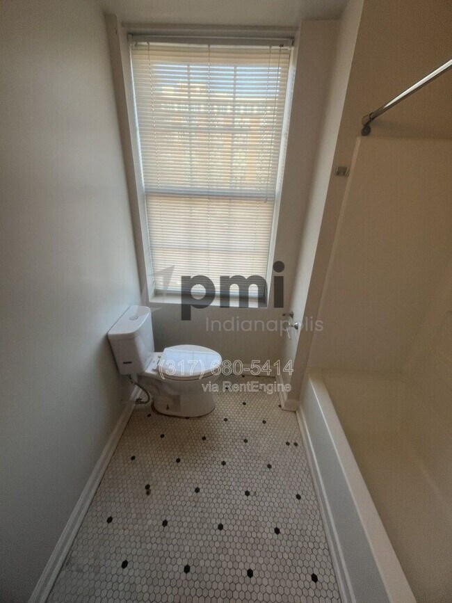 Foto del edificio - 1 W 28th St