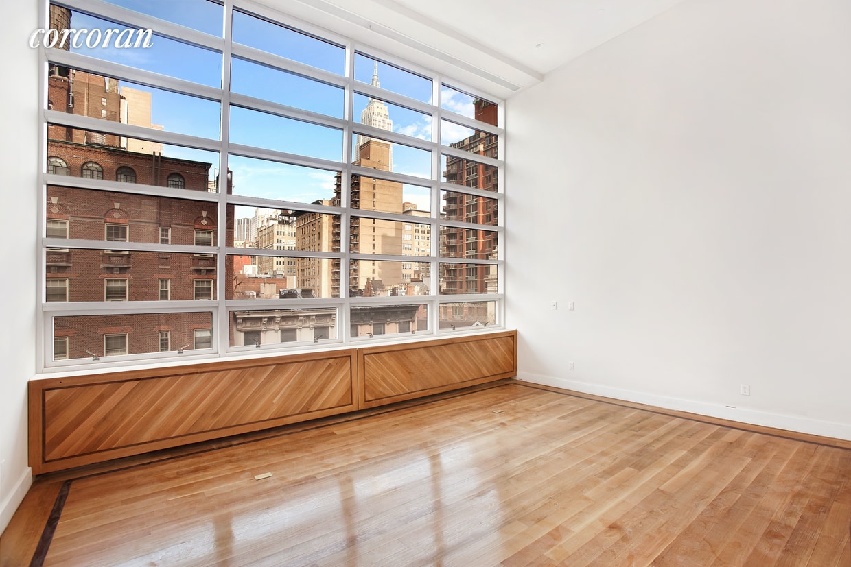 Primary Photo - 147 Lexington Ave