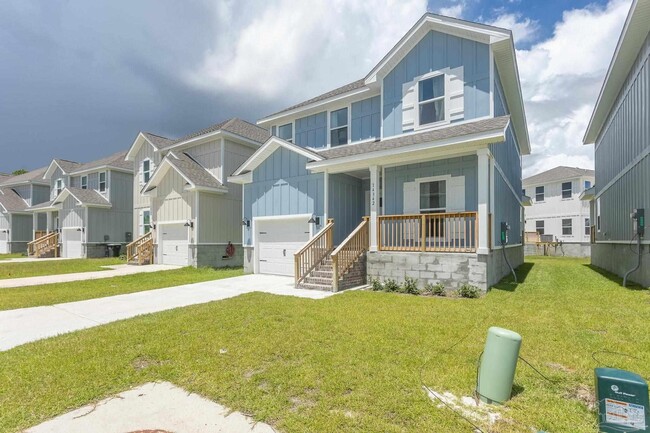 Building Photo - 14342 Gardenglen Dr