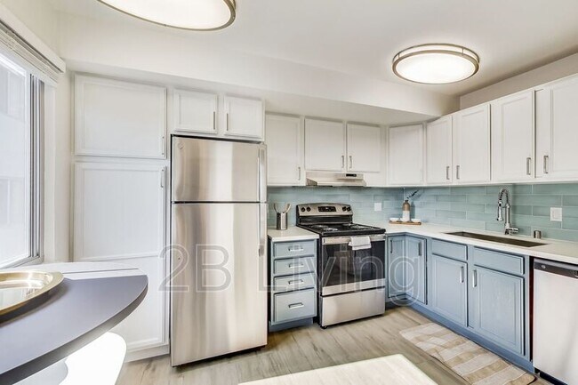 Foto del edificio - 1221 E 20th St