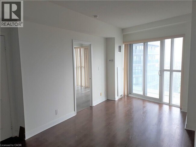Building Photo - 50 Absolute Ave