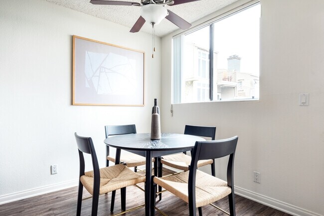 Foto del edificio - 2525-2811 W. 235th Street #B-SI FL0-ID10598A