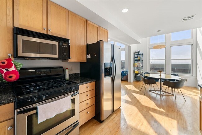 Building Photo - 21 Park St