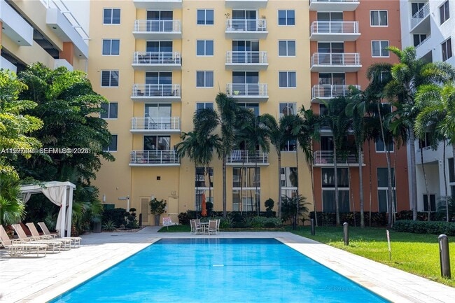 Foto del edificio - 2775 NE 187th St