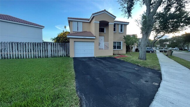 Foto del edificio - 8274 SW 42nd Ct