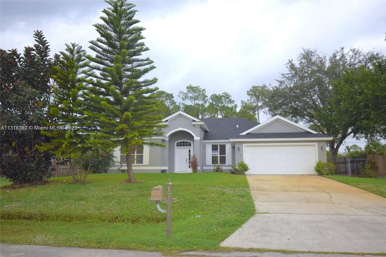 Foto principal - 175 Brantley St SE