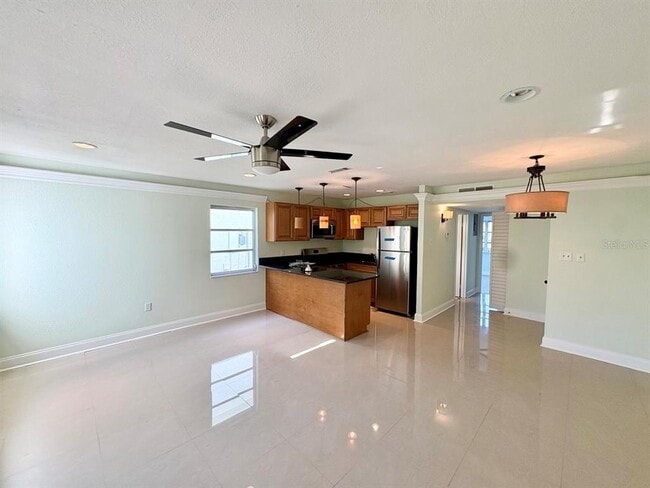 Foto del edificio - 371 S McMullen Booth Rd