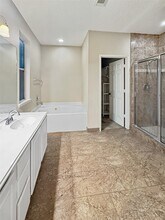 Building Photo - 18707 Woodbreeze Dr